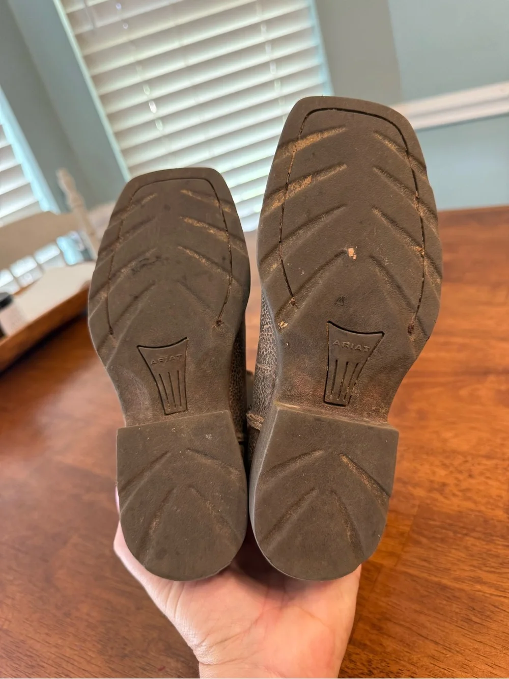 Ariat Kids Rambler Distressed Brown Leather Square Toe Cowboy Boots Size 12